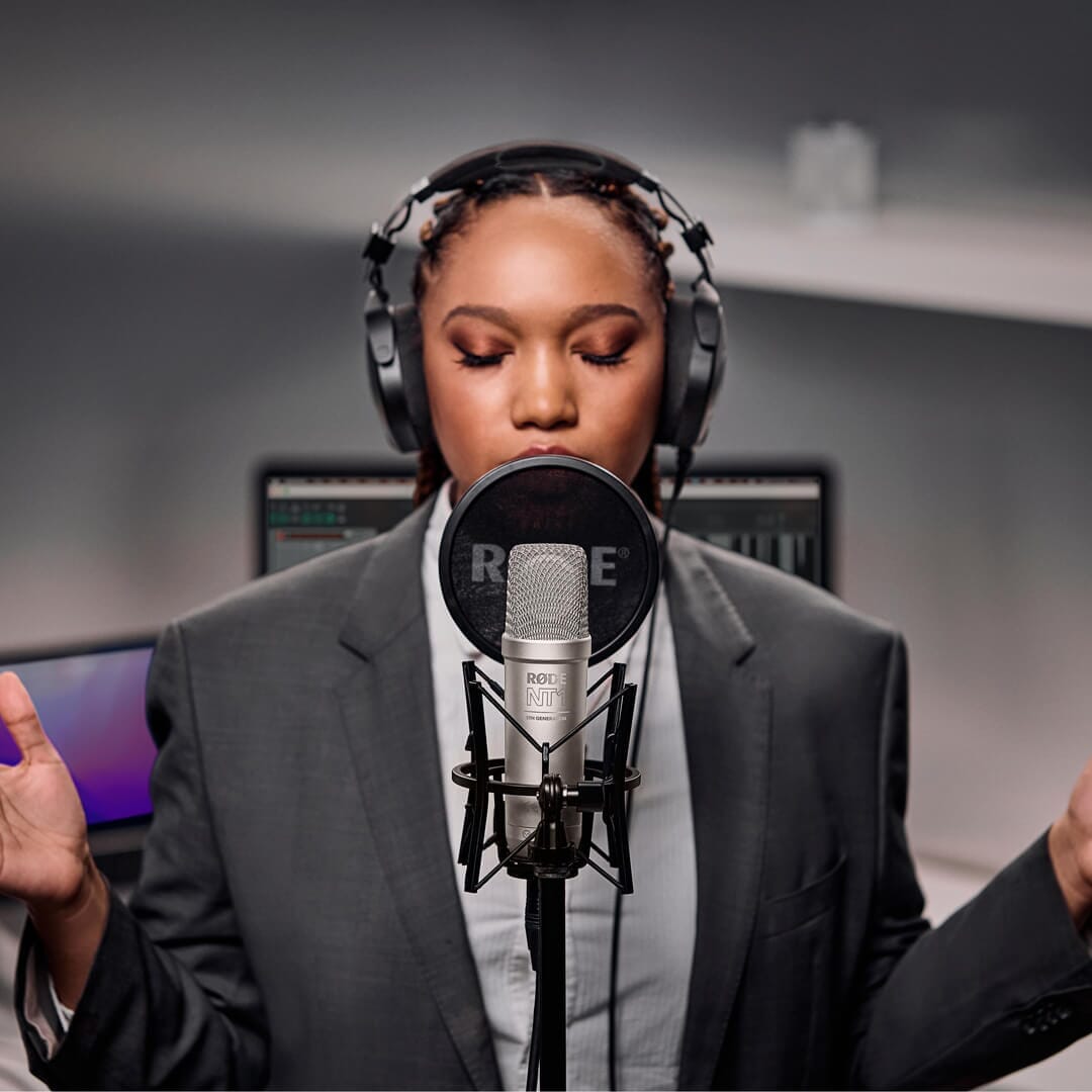 RODE NT1 5th Generation Micrófono Condensador XLR/USB (Black) Micrófonos de Condensador RODE