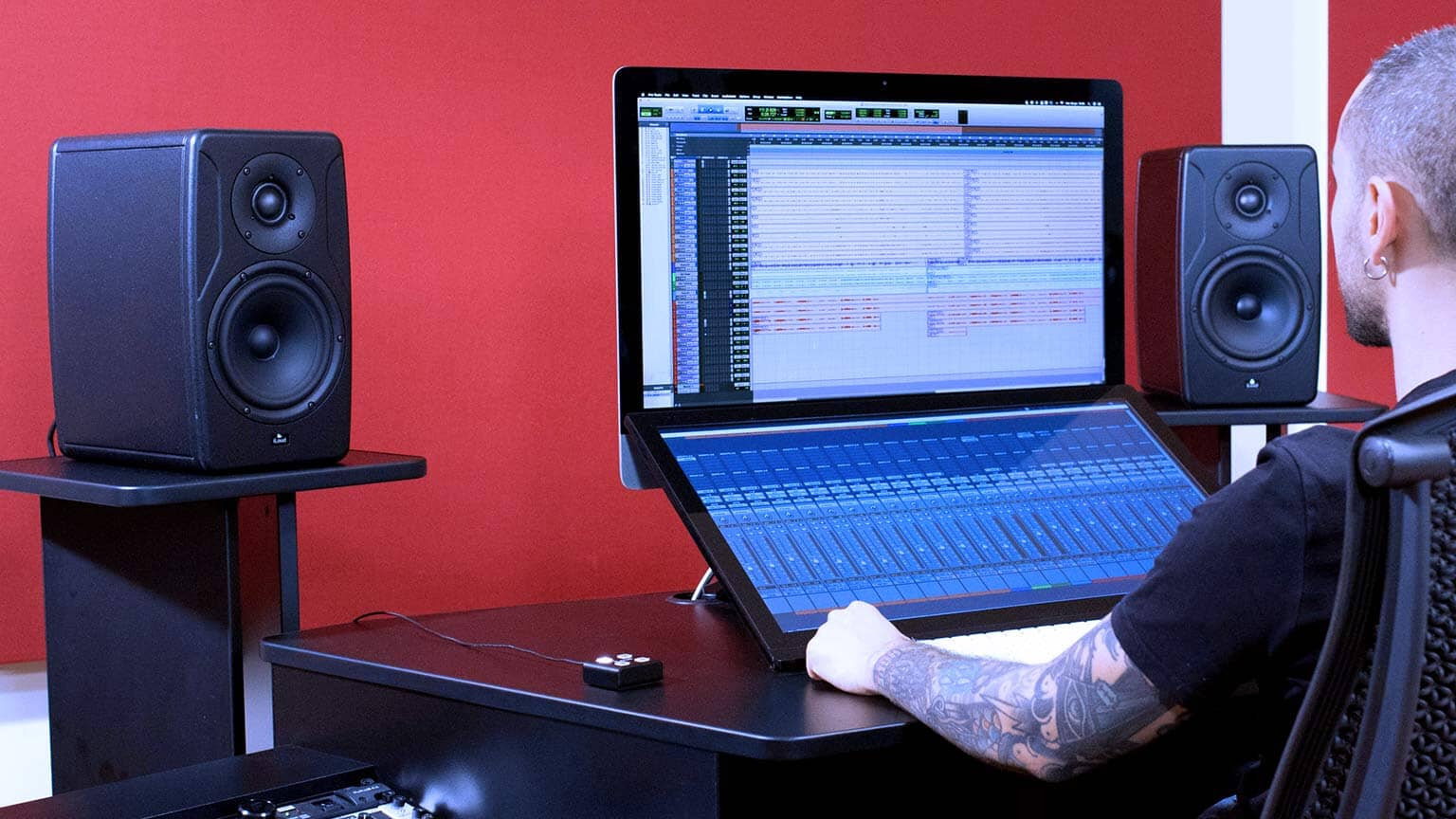 IK Multimedia iLoud Precision 5 Monitor de Estudio de 5" (Unidad) Monitores de Estudio IK Multimedia