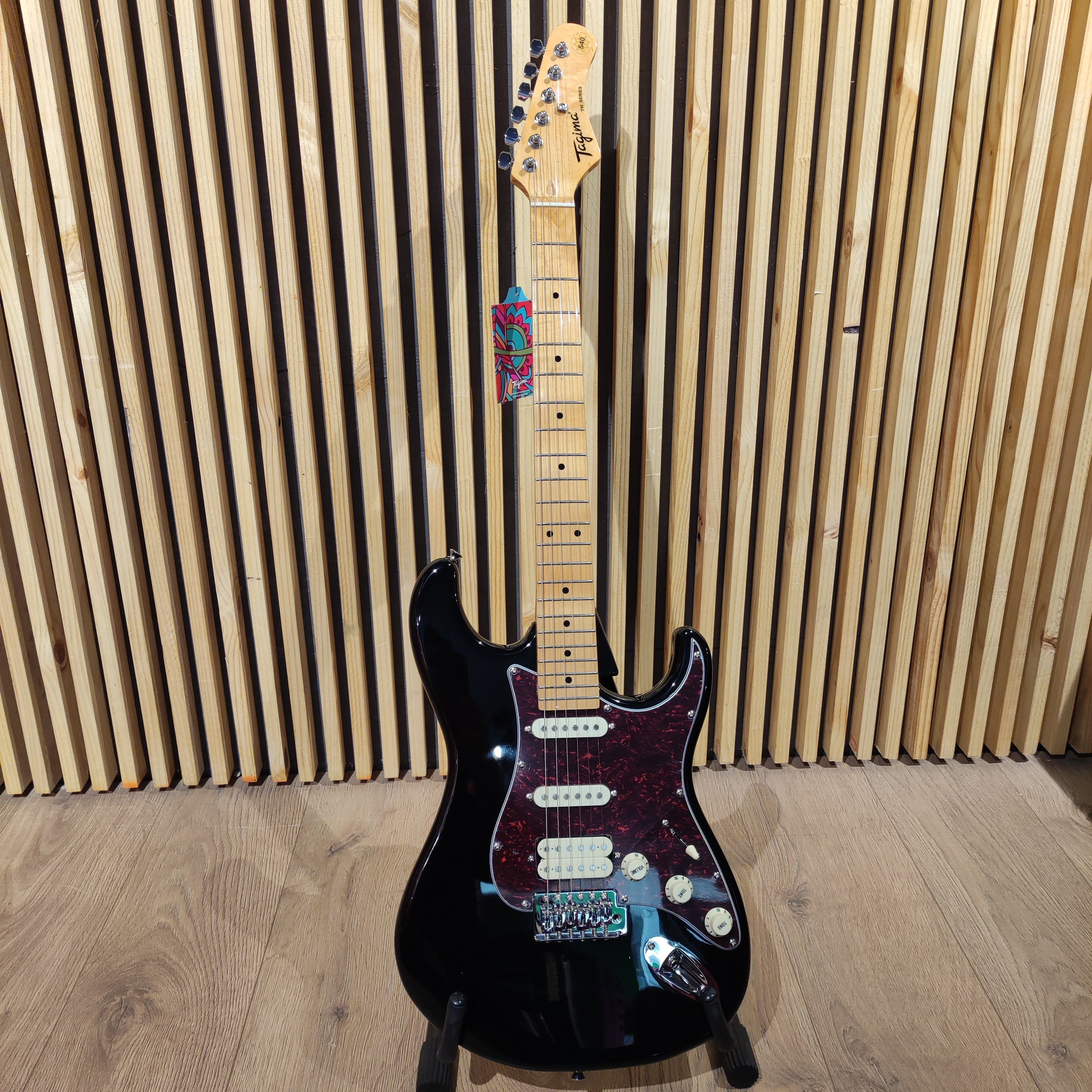 Tagima TG-540 Black L/TT Guitarra Eléctrica Guitarras Eléctricas Tagima