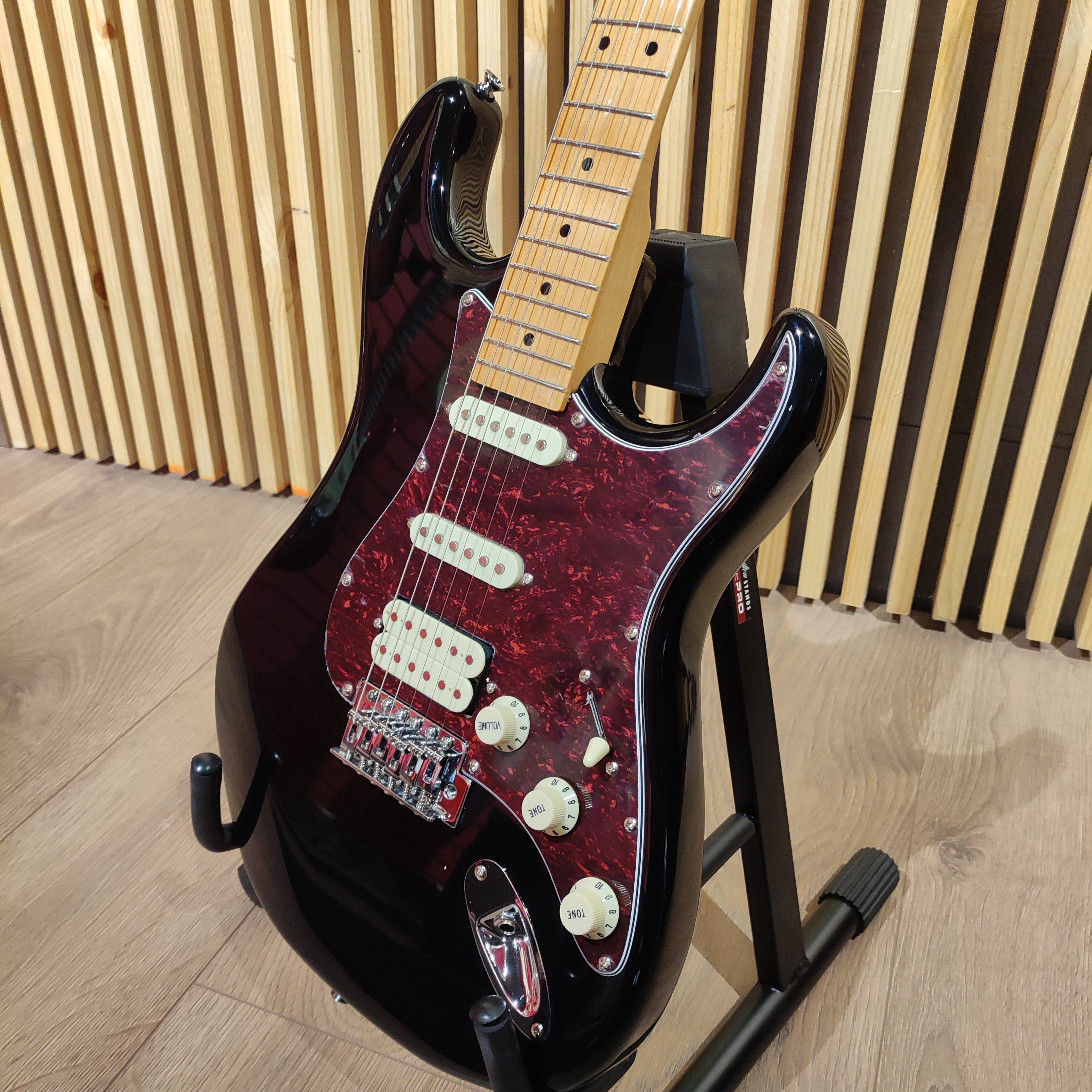 Tagima TG-540 Black L/TT Guitarra Eléctrica Guitarras Eléctricas Tagima