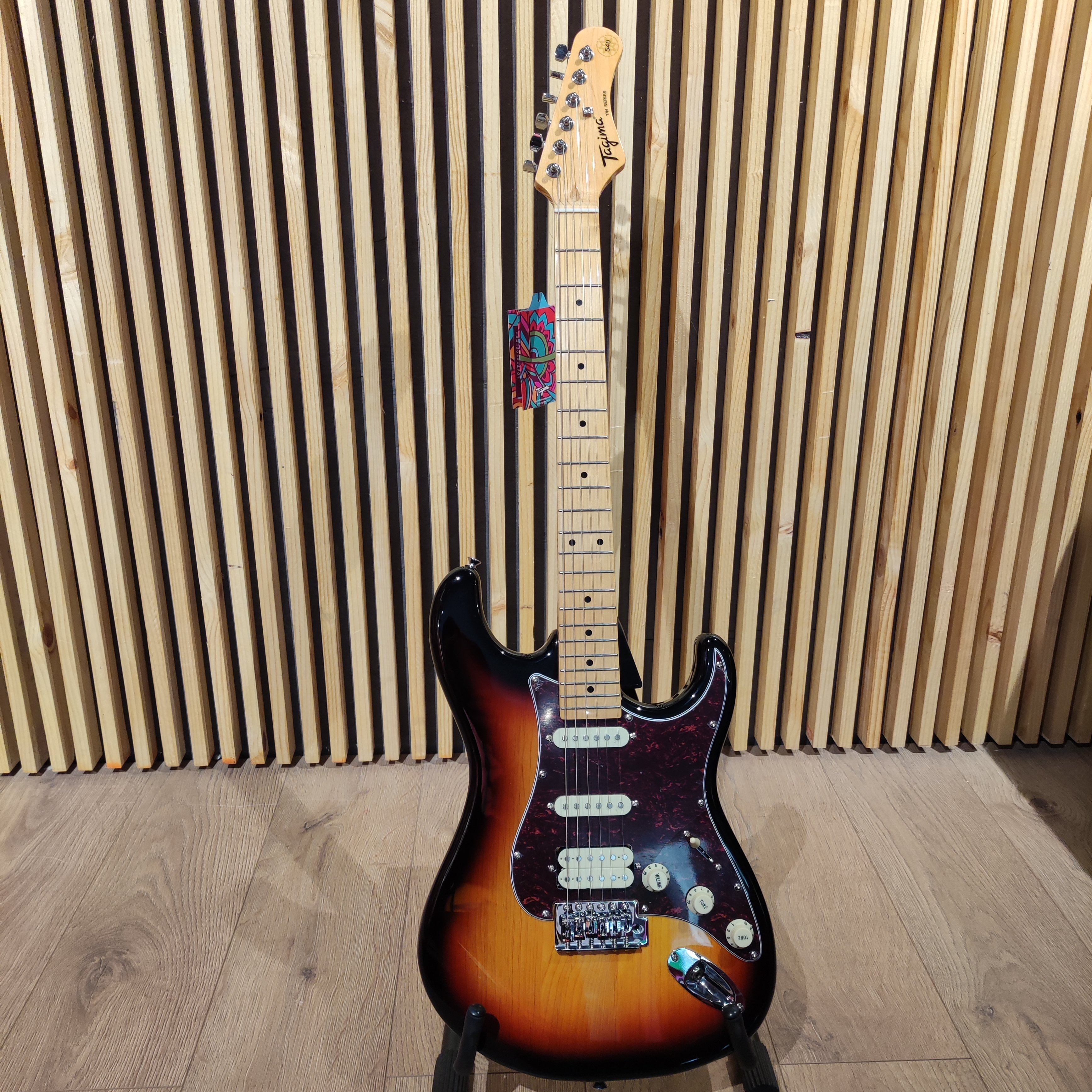 Tagima TG-540 Sunburst L/TT Guitarra Eléctrica Guitarras Eléctricas Tagima