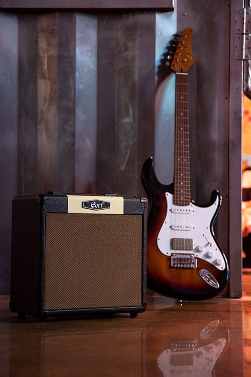 Cort CM30R Black Amplificador de Guitarra de 30W Amplificadores de Guitarra Cort 