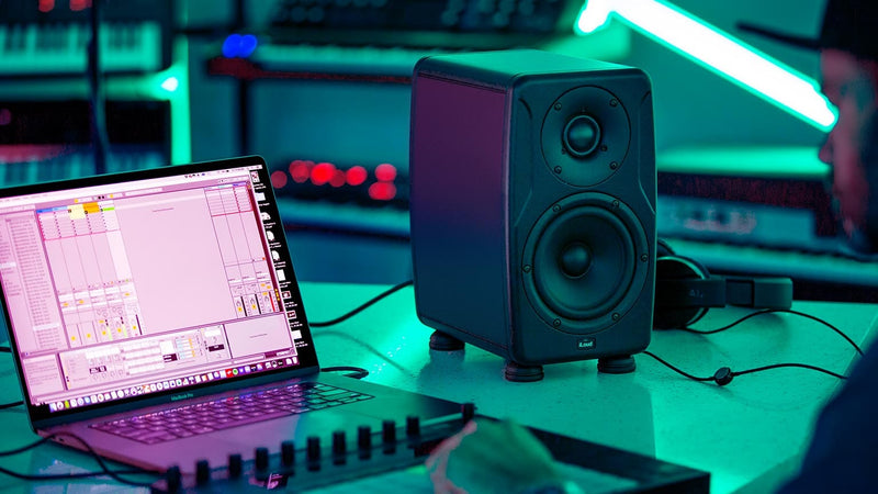 IK Multimedia iLoud Precision 5 Monitor de Estudio de 5" (Unidad) Monitores de Estudio IK Multimedia 