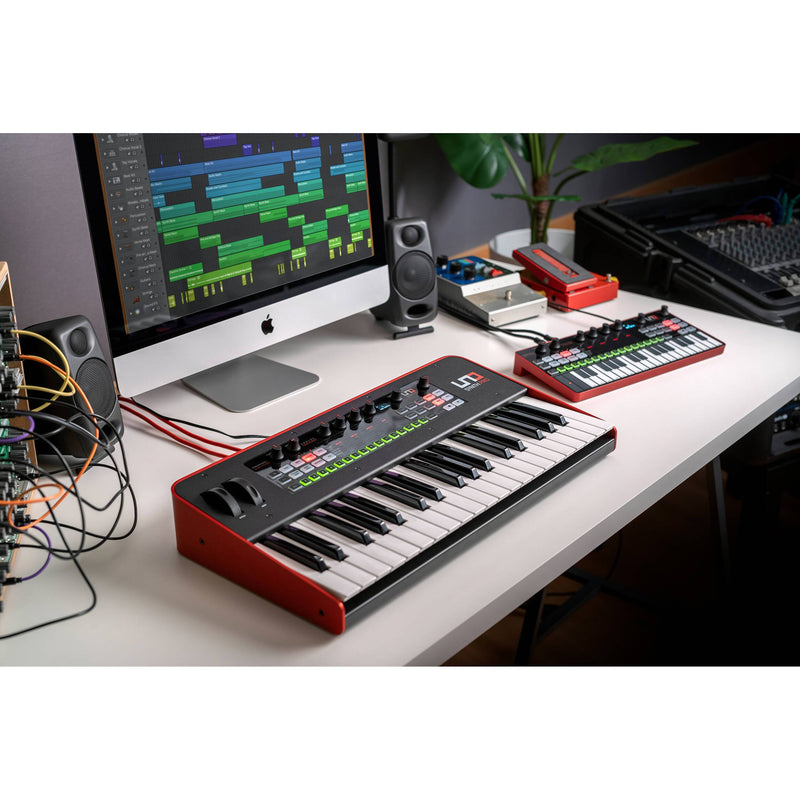 IK Multimedia UNO Synth PRO Sintetizador Análogo Sintetizadores IK Multimedia 