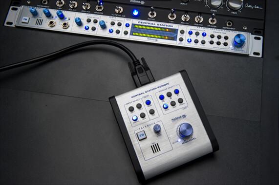 Presonus Central Station PLUS Control de Monitoreo (Incluye Control de Escritorio) Controles de Monitoreo PreSonus 