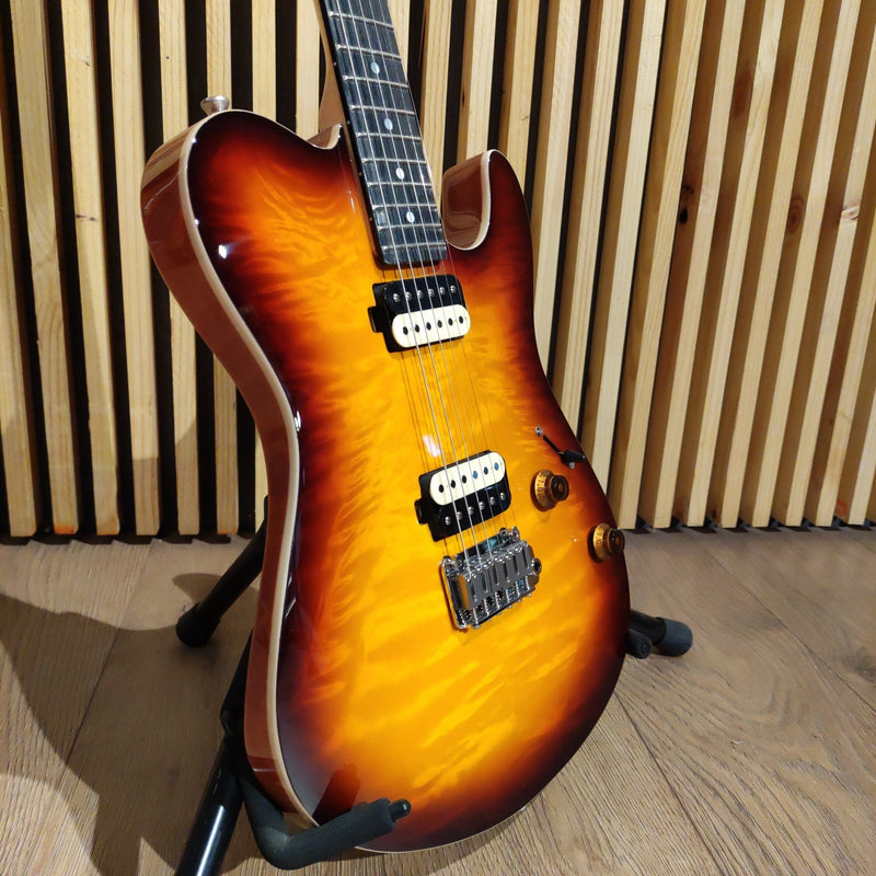 Tagima Grace 700 Honey Burst Cacau Santos Signature Guitarra Eléctrica Guitarras Eléctricas Tagima 